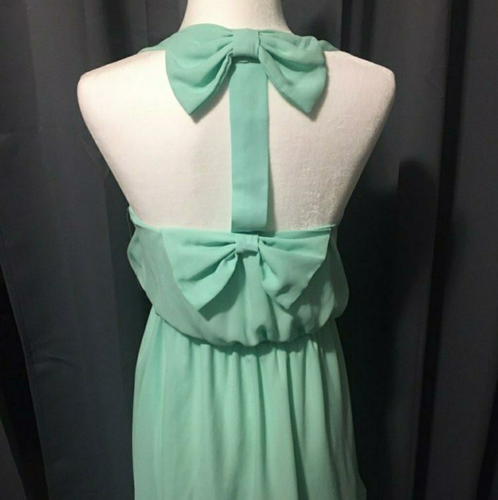 Women's top with bow detail